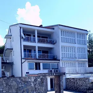 Helena Apartment